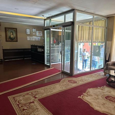 G Bakuri Hotel Батуми Екстериор снимка