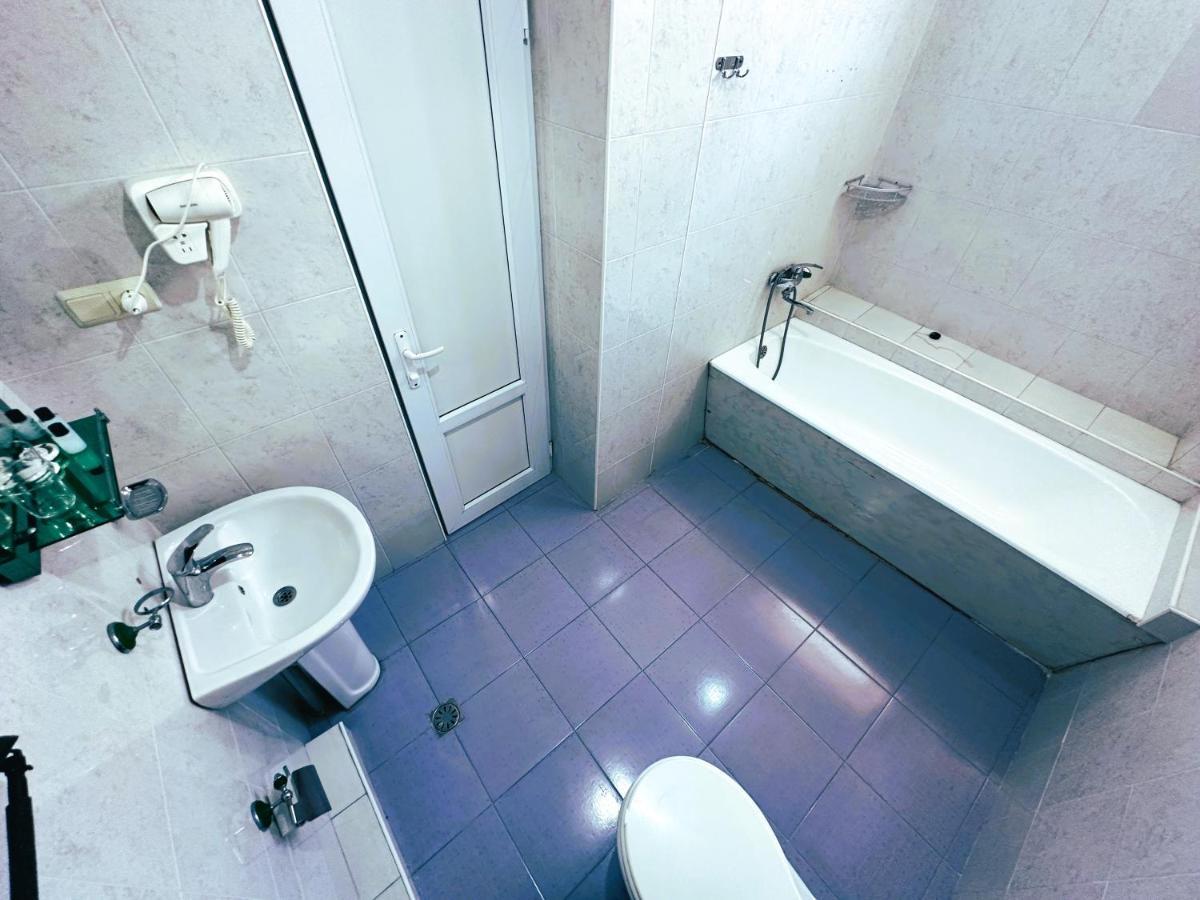 G Bakuri Hotel Батуми Екстериор снимка